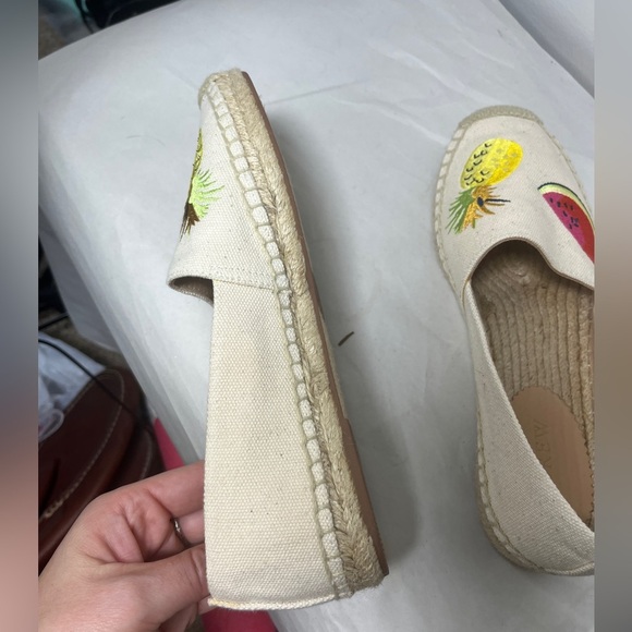 J. Crew EUC Fruit Embroidered Canvas Espadrilles Sz 7 Spring Resort Vacation - Picture 12 of 13